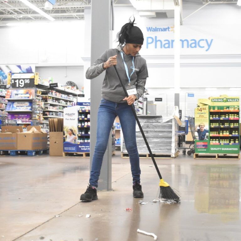 retail, staffing